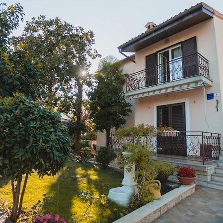 Antonio Apartment 2 Ровин Екстериор снимка